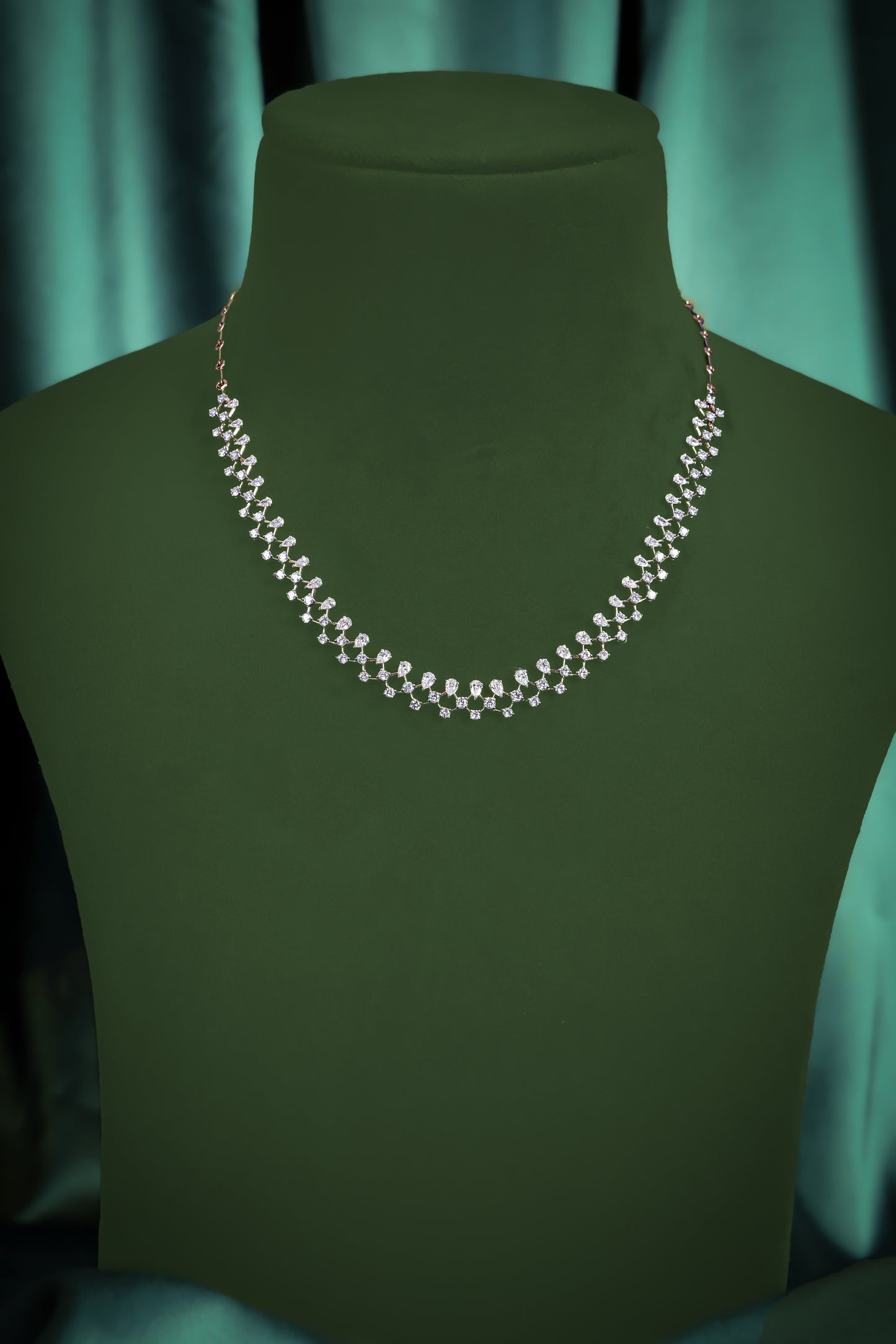 18KT Gold Diamond Necklace with Pear & Round Diamonds