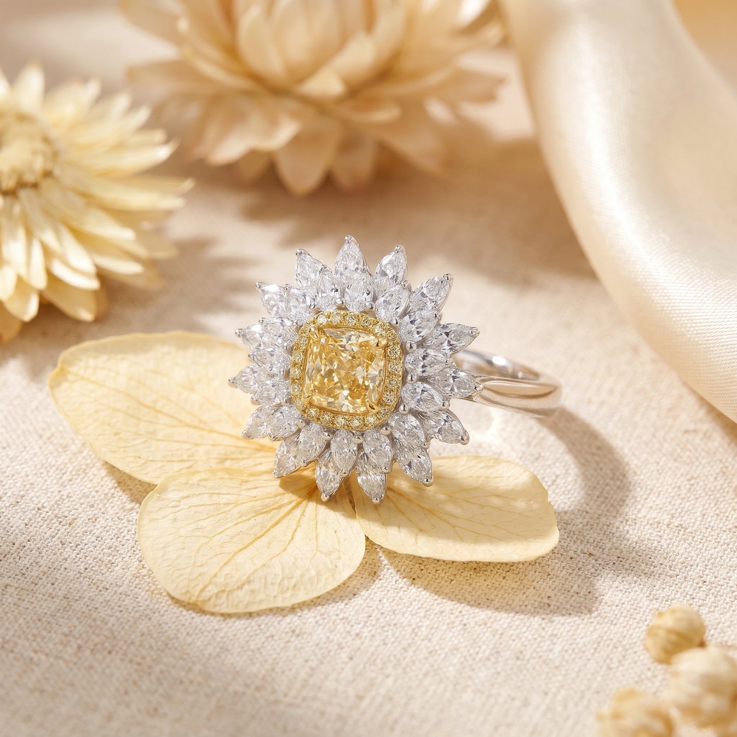 18KT Dual Tone Yellow Diamond Sunflower Ring for Women