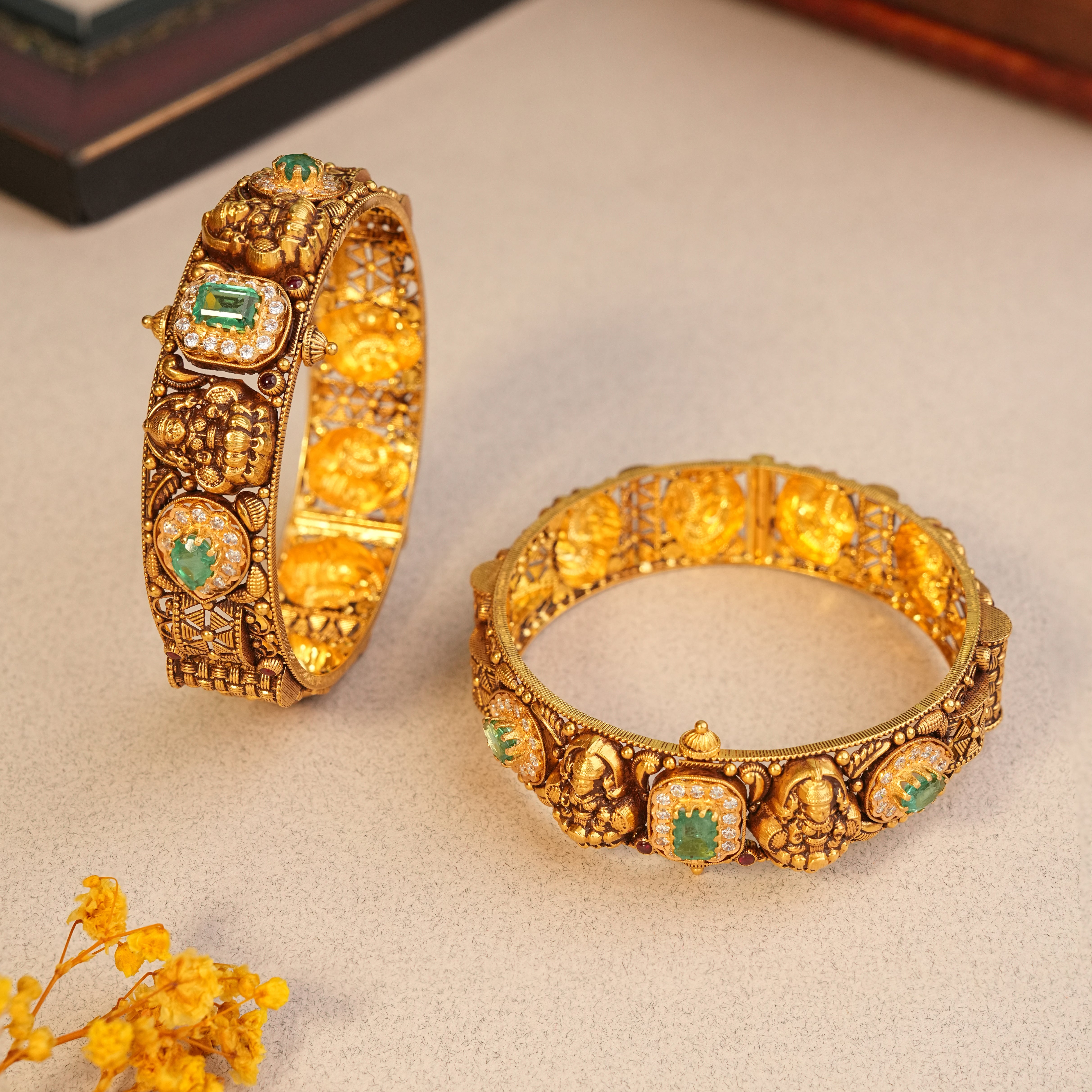 22KT Gold Antique Nakshi Pair Bangles with Green Stone