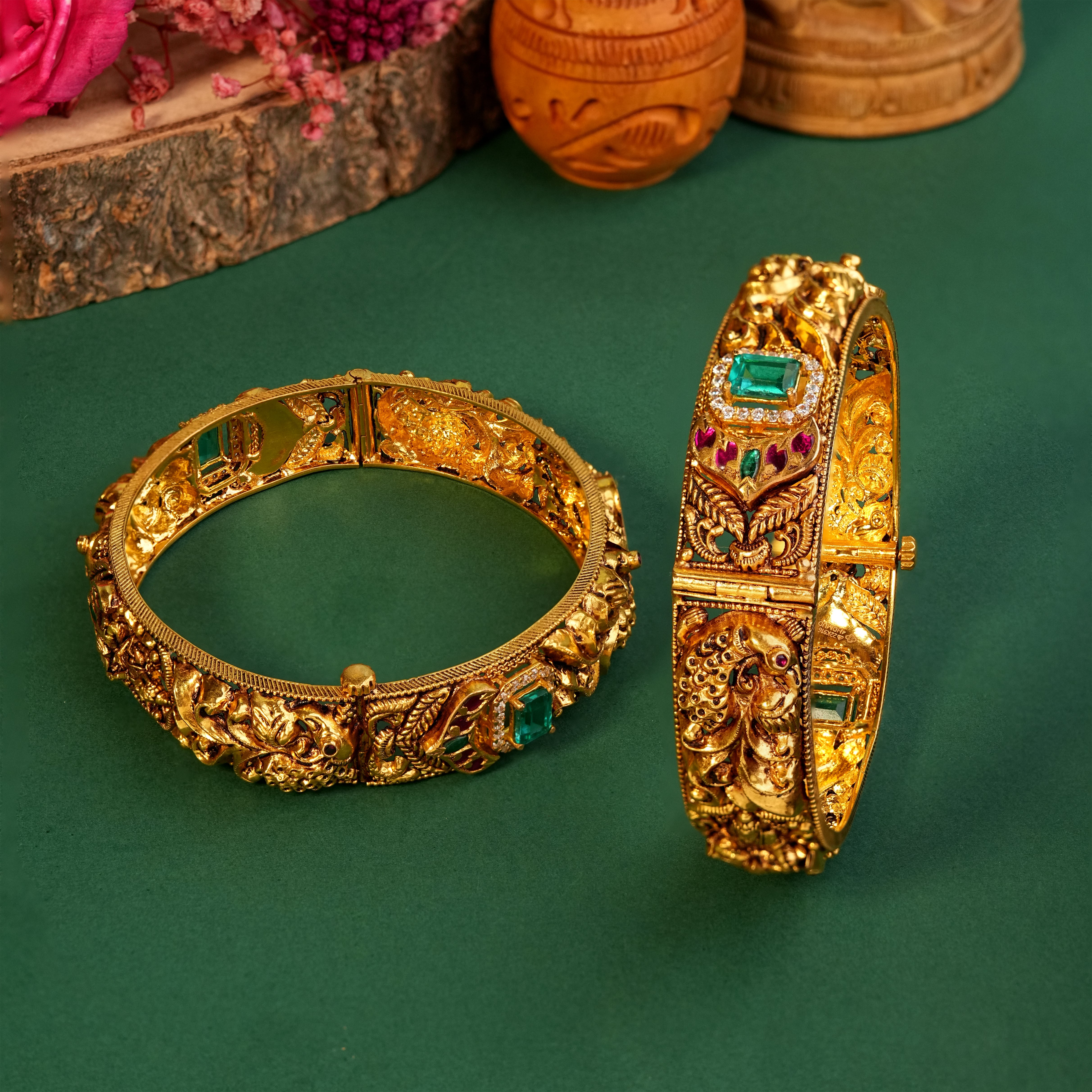 22KT Gold Nakshi Peacock Emerald Bridal Wear Bangles